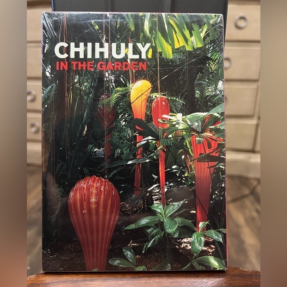 Chihuly In The Garden- 12 Notecards and Envelopes - Sealed
